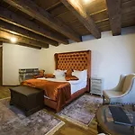 Casa Veche