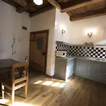 Casa Veche Aparthotel 4*
