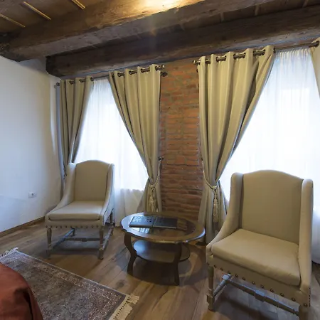 Casa Veche Aparthotel 4*