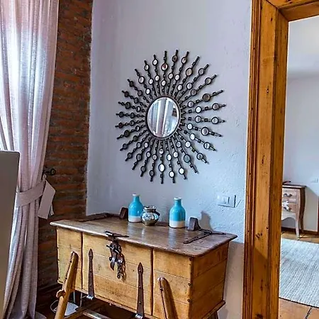 Casa Veche Aparthotel 4*