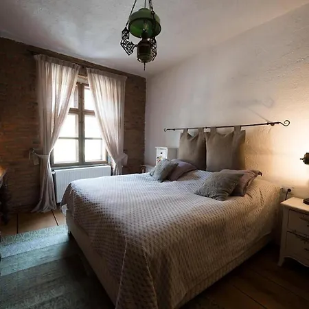 Casa Veche Aparthotel 4*