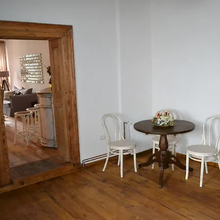 Casa Veche Aparthotel 4*