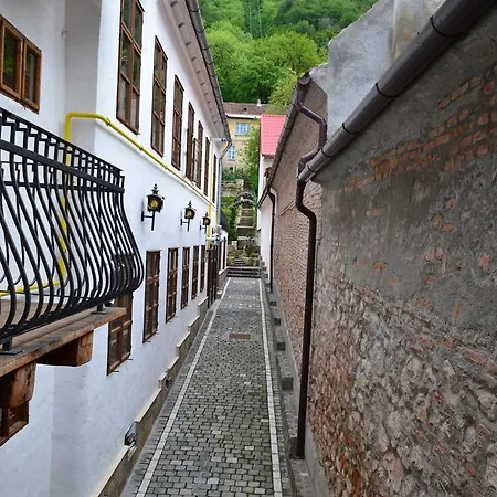 Casa Veche 4*