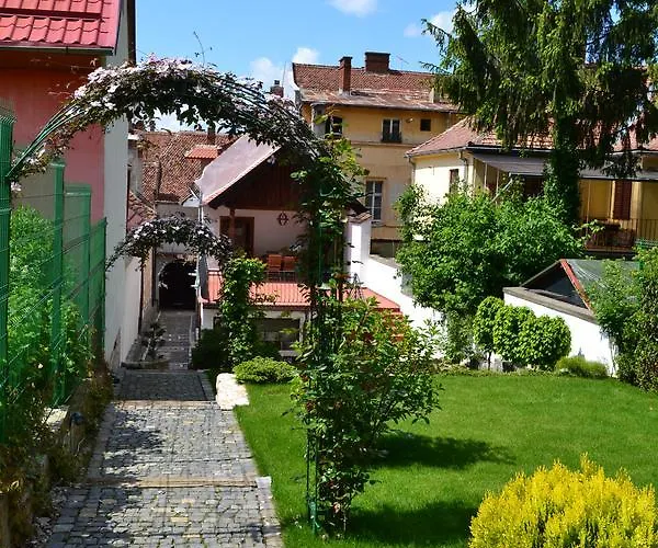 Casa Veche Aparthotel