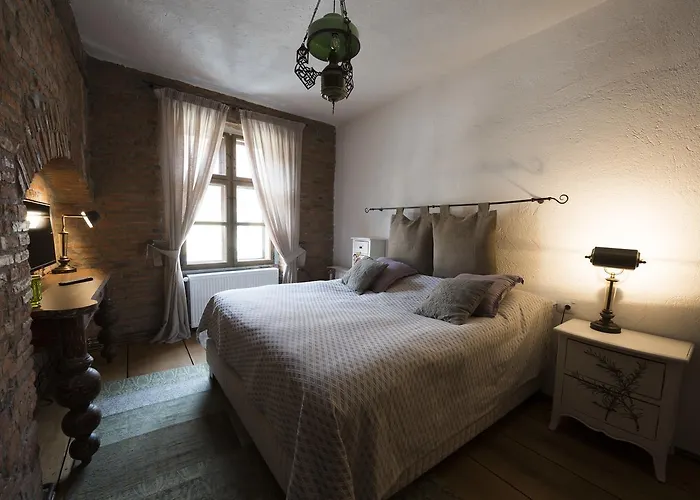 Aparthotel Casa Veche 4*